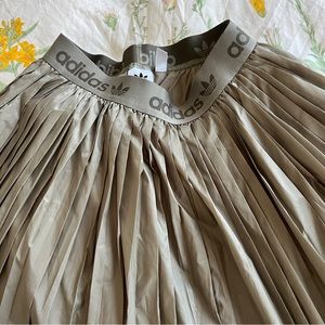 Pleated Adidas skirt